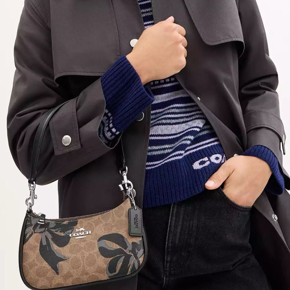 Coach Teri Mini Crossbody Bag In Signature Canvas With Bow Print Purse - Picture 8 of 9